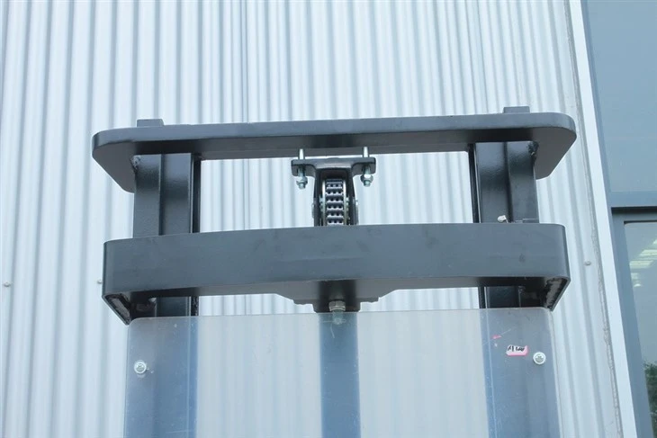 Full Electric Wheel Pallet Stacker CL20GF, 1 Ton/1.5 Ton 3000mm Lift Height Walkie Stacker